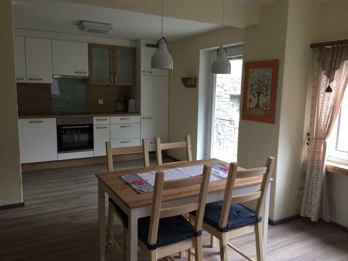 Casa Immersa Nel Vigneto Roveredo Luaran gambar